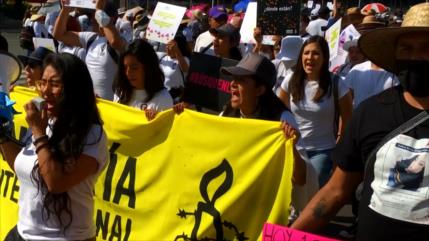 Cientos de madres de desaparecidos marchan en México