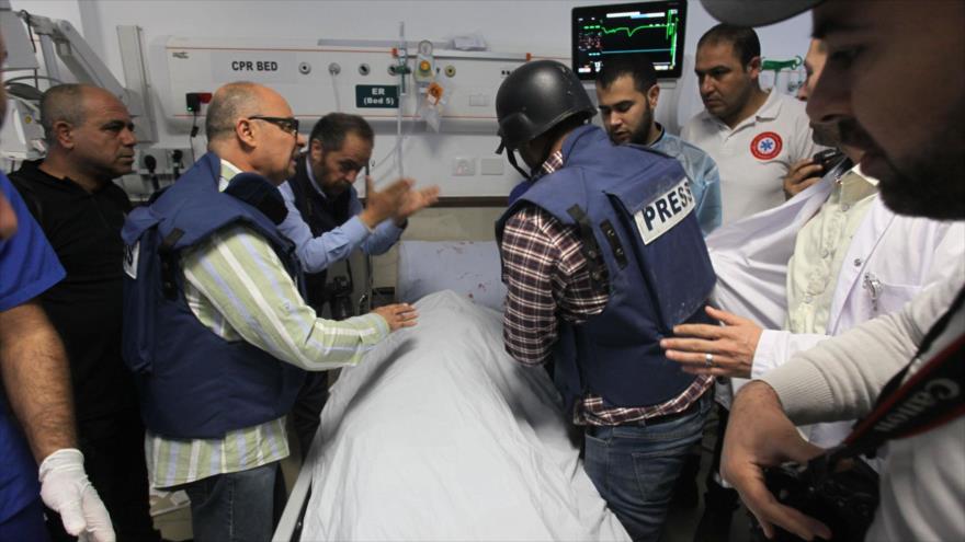 Cuerpo sin vida de Shireen Abu Akleh, corresponsal de Al Jazeera, asesinada por fuerzas israelíes, Cisjordania, 11 de mayo de 2022. (Foto: Getty Images)