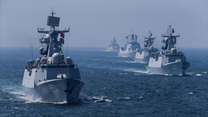 Buques de guerra de la Armada de China en un ejercicio militar.
