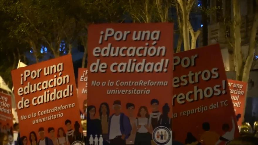 Marcha Nacional por la Educación en Perú