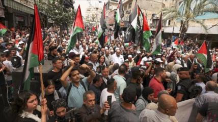 “Basta de 74 años de injusticia”; palestinos marchan en Ramalá