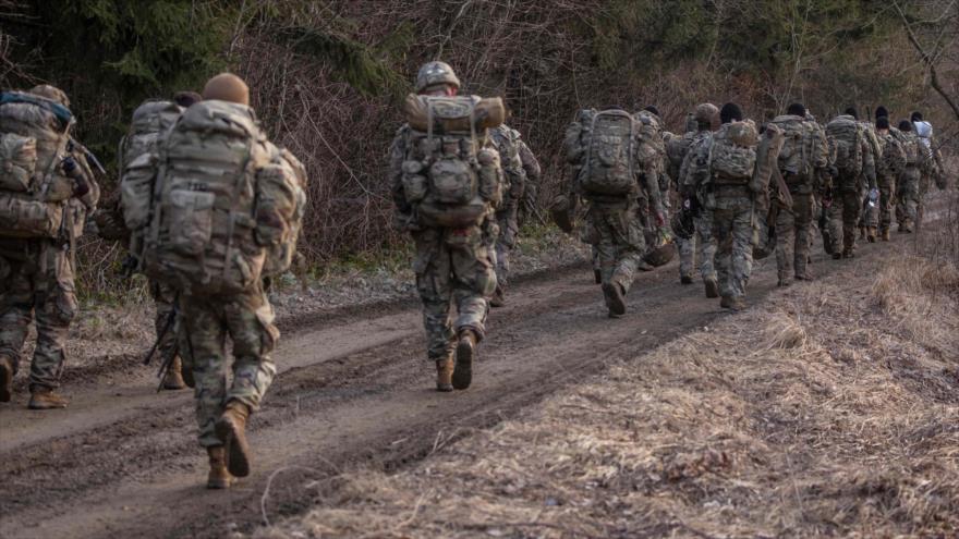 Surgen divisiones en OTAN por despliegue de equipos cerca de Rusia | HISPANTV