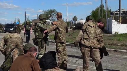 Cerca de 1000 soldados ucranianos se rinden ante Rusia en Mariúpol