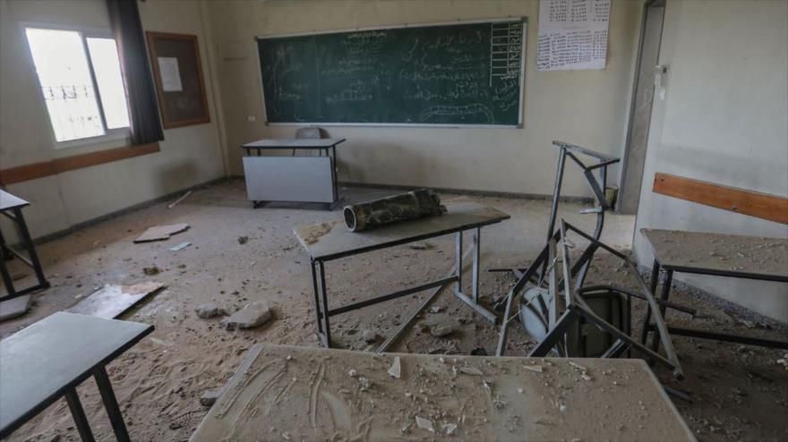 Un proyectil de Israel destruyó un aula en el barrio de Zeitoun en la Franja de Gaza, 30 de mayo de 2021. (Foto: Getty Images) 