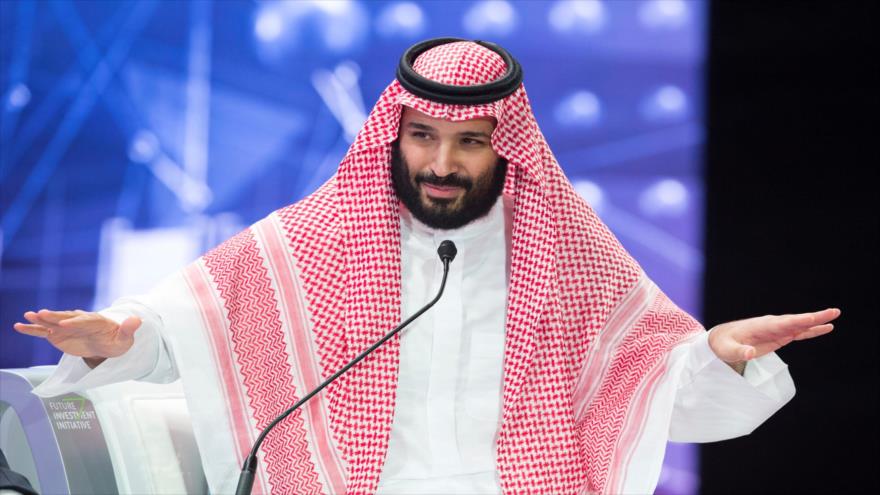 El príncipe heredero saudí, Muhamad bin Salman (MBS), habla durante un acto en Riad, capital, en 2018.