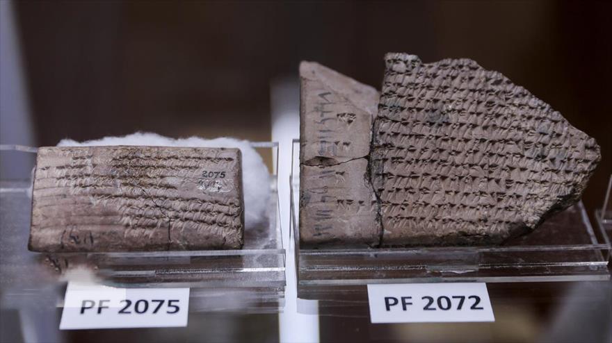 Las tablillas pertenecientes al periodo de la dinastía Aqueménida (550 a 330 a.C.), tras devolverlas a Irán, 23 de mayo de 2022. (Foto: IRNA)
