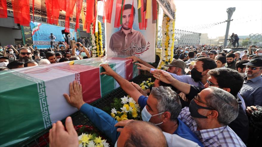 Ceremonia fúnebre de Hasan Sayad Jodayi, coronel de la Fuerza Quds del CGRI de Irán, Teherán, 24 de mayo de 2022. (Foto: AFP)