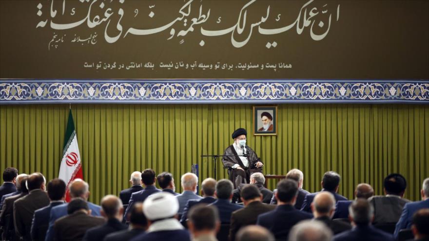 Líder de Irán aclara cómo podrán superarse los problemas del país | HISPANTV