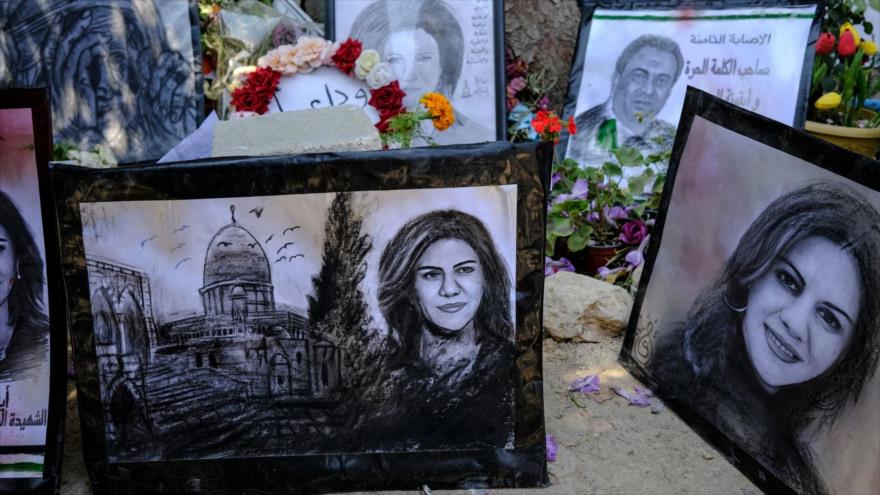Exhibición de arte en honor a la periodista palestina de Al-Jazeera, Shireen Abu Akleh en Yenín, Cisjordania ocupada, 19 de mayo de 2022.