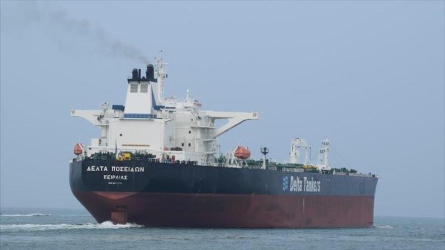 Irán incauta dos petroleros griegos por violaciones en Golfo Pérsico | HISPANTV