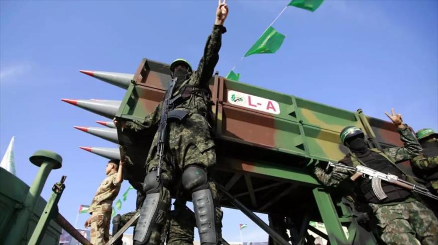 Miembros de las Brigadas Ezzedin Al-Qassam, el brazo armado de HAMAS, asisten a un mitin en Beit Lahia, en el norte de Gaza, 30 de mayo de 2021. (Foto: Flash90)