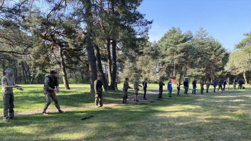 Exmilitares de las Fuerzas Especiales de EE.UU. entrenan a civiles ucranianos en Lviv. (Foto: The Daily Beast)
