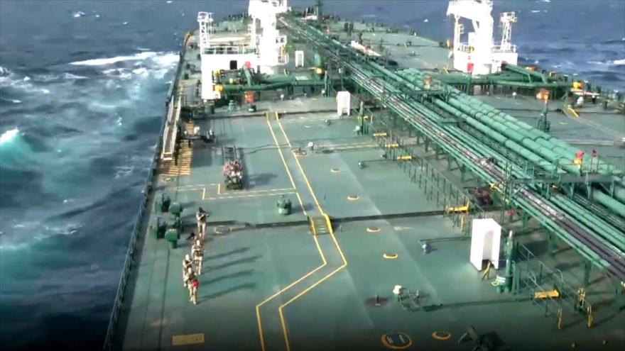 Vídeo: Así incauta CGRI dos petroleros griegos en Golfo Pérsico | HISPANTV