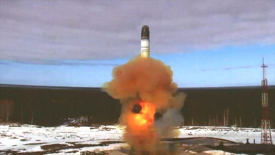 Prueba del misil balístico intercontinental ruso Sarmat en la región de Arcángel, 20 de abril de 2022. (Foto: Reuters)
