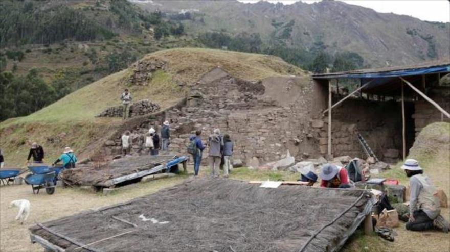 Hallan amplia red de túneles subterráneos de 3000 años en Perú | HISPANTV