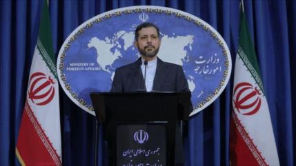 Irán hace alarde de su soberanía eterna sobre “luces de la patria”