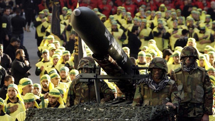 Un desfile militar del movimiento libanés Hezbolá en Beirut, la capital.