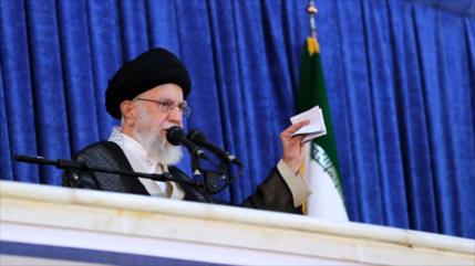 Líder de Irán: Revolución Islámica es apoyada ahora más que nunca