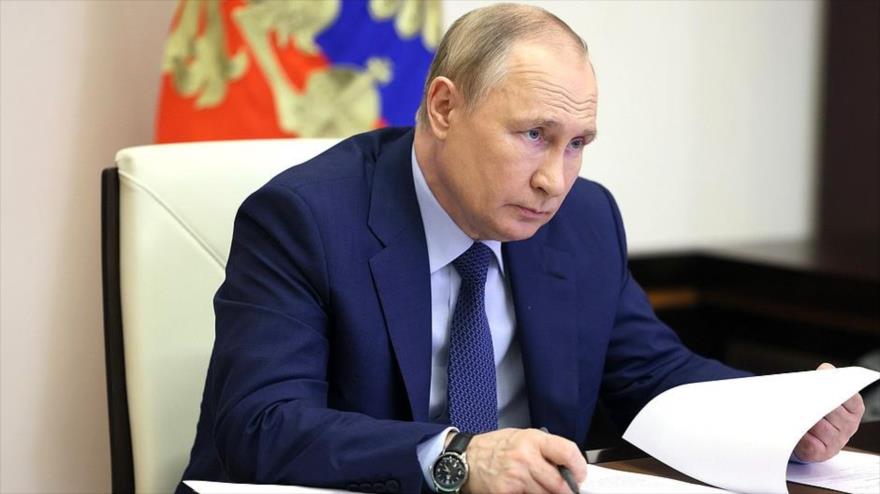 
Presidente de Rusia, Vladimir Putin, en una reunión por videoconferencia sobre la construcción de carreteras, 3 de junio de 2022. (Foto: kremlin.ru)
