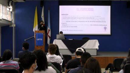 Foro de universitarios sobre desapariciones y feminicidio en Panamá