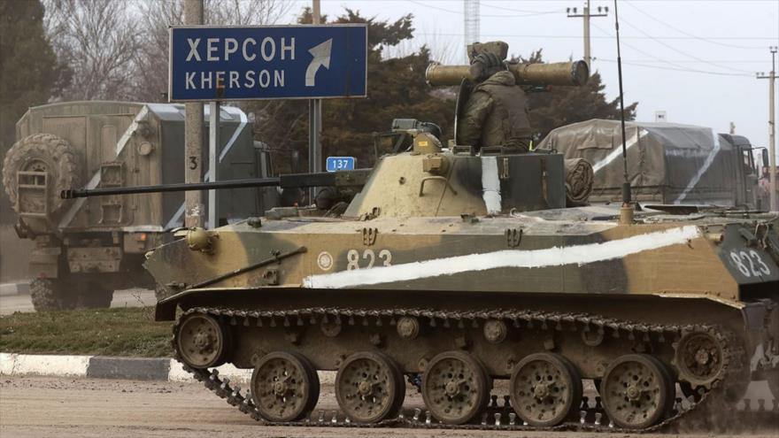 Las fuerzas rusas circulan en la provincia de Jersón (sur de Ucrania). (Foto: TASS)