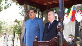 Presidentes de Venezuela y Argelia abogan por un mundo multipolar