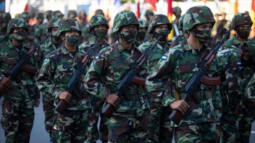 Soldados del Ejército de Nicaragua en un desfile militar en Managua (capital), 3 de septiembre de 2021.