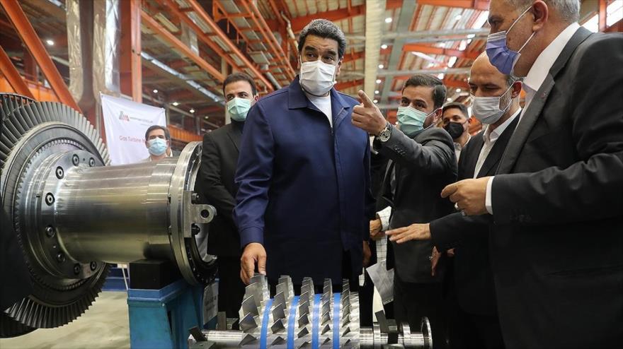 El presidente de Venezuela (c) visita el complejo industrial de Mapna en Teherán, Irán, 12 de junio de 2022. (Foto: SNN)