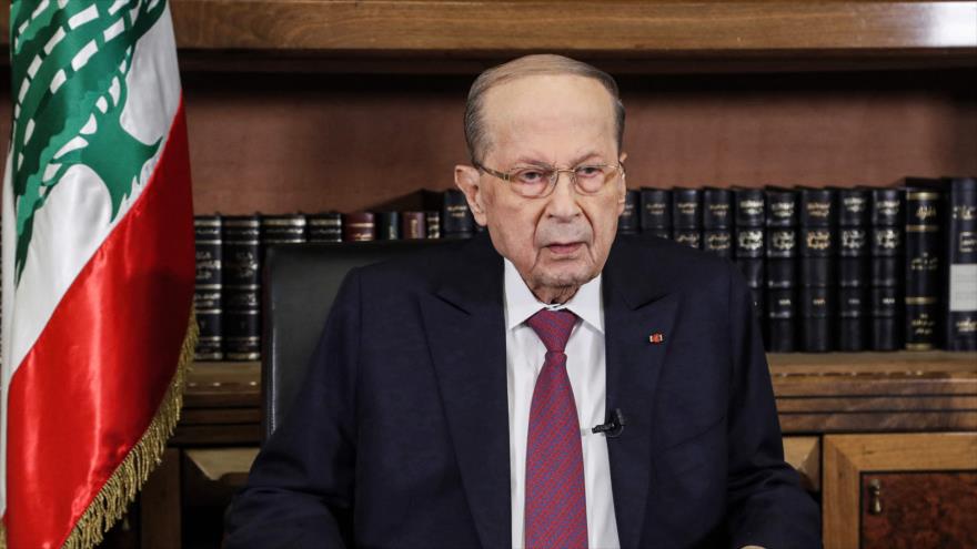 El presidente libanés, Michel Aoun, dando un discurso en el palacio presidencial de Baabda, Beirut, 27 de diciembre de 2021. (Foto:AFP)