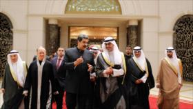 Maduro arriba a Kuwait para fortalecer la cooperación bilateral