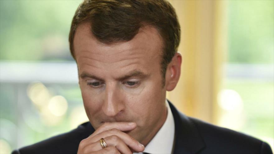 Macron pierde la mayoría parlamentaria en una “derrota total”