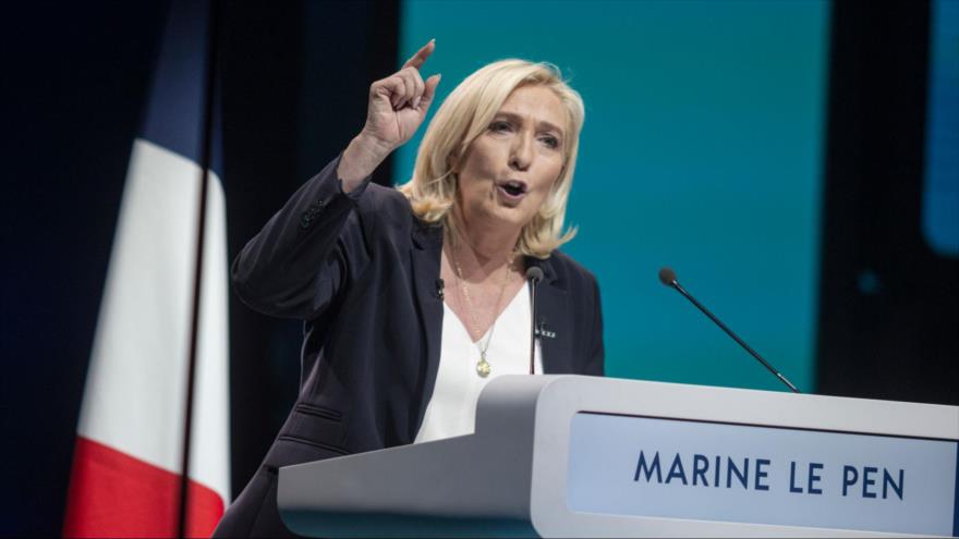 La líder de la extrema derecha francesa, Marine Le Pen, lanza su campaña presidencial, 5 de febrero de 2022 en la ciudad francesa de Reims. (Foto: Gettyimages)