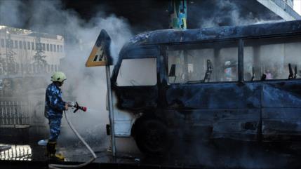 Ataque terrorista contra un autobús civil deja 13 muertos en Siria