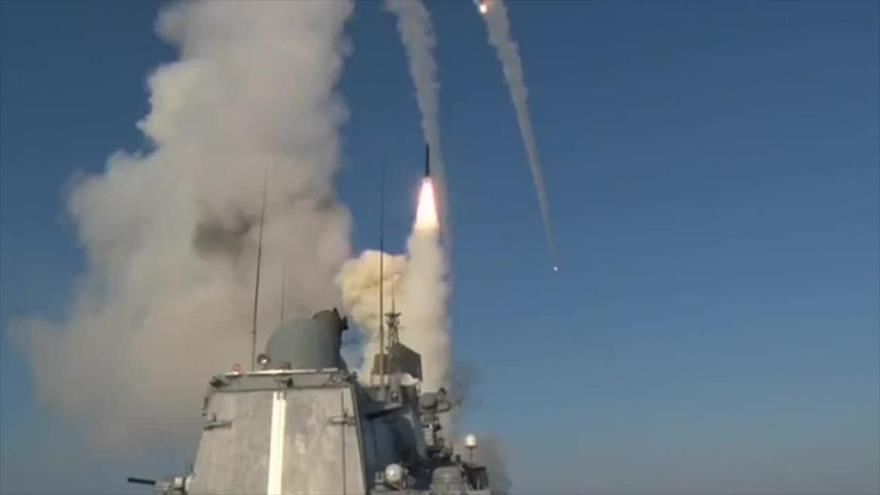 Submarinos nucleares rusos prueban con éxito misiles de crucero