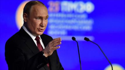 Putin urge fortalecer el Ejército ruso ante amenazas del Occidente