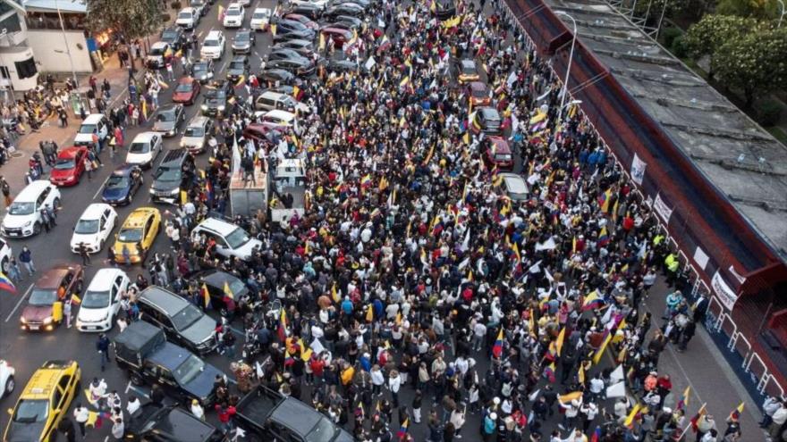 Manifestantes ecuatorianos en el norte de Quito (capital), 25 de junio de 2022. (Foto: AFP)
