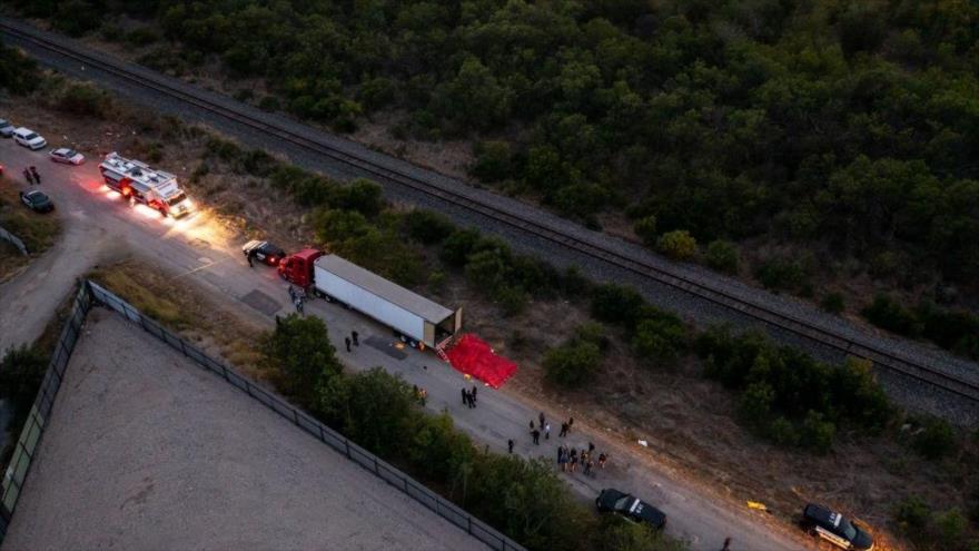 Hallan al menos 46 personas sin vida dentro de un camión cerca de San Antonio, Texas, en el suroeste de Estados Unidos, 27 de junio de 2022. (Foto: Getty images)