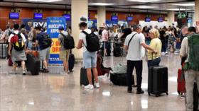 Caos en aeropuertos de Europa por huelgas y cancelaciones de vuelos