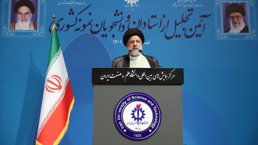 El presidente iraní, Seyed Ebrahim Raisi, ofrece un discurso en un evento en la Universidad de Ciencia y Tecnología de Irán en Teherán, 4 de julio de 2022. (Foto: president.ir)