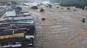 Intensas lluvias dejan 6 muertos y miles de desplazados en Brasil