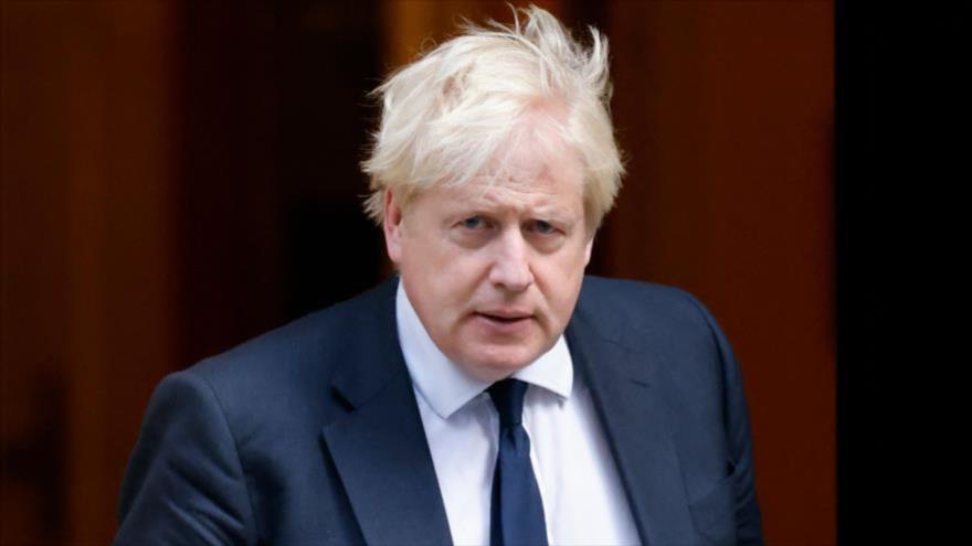 ‘Johnson es símbolo ridículo de decadencia de política europea’ | HISPANTV