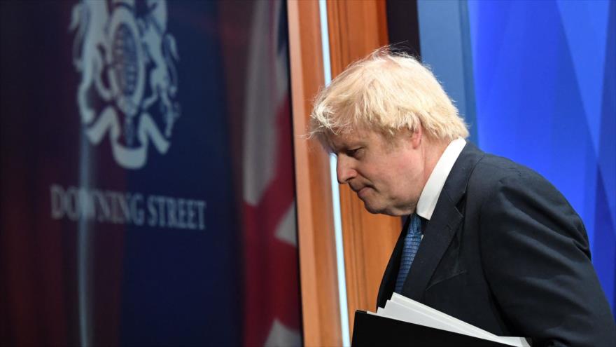 El premier británico se rinde a presiones: Renunciará a su cargo | HISPANTV