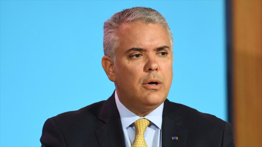 El presidente de Colombia, Iván Duque, habla al margen de la IX Cumbre de las Américas en Los Ángeles, 8 de junio de 2022. (Foto: AFP)