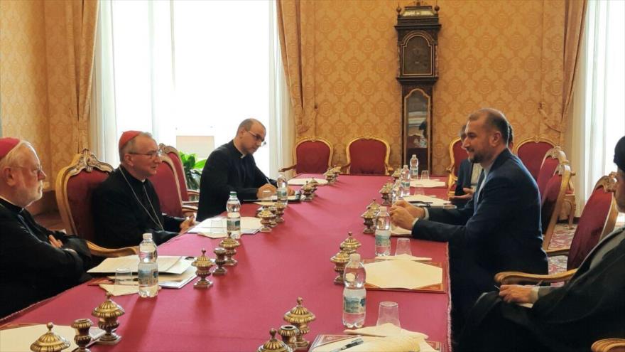 Canciller iraní en Vaticano: Gral. Soleimani, amparo de cristianos | HISPANTV