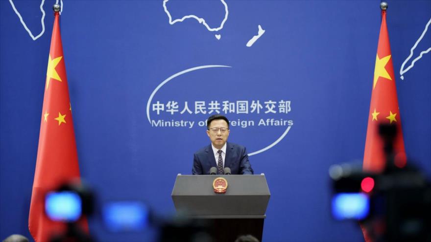 Portavoz de la Canciller china, Zhao Lijian, en una conferencia de prensa, 8 de julio de 2022. (Foto: Getty Images)
