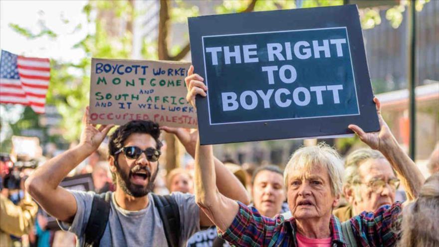 Los estadounidenses protestan contra políticas del régimen de Tel Aviv.
