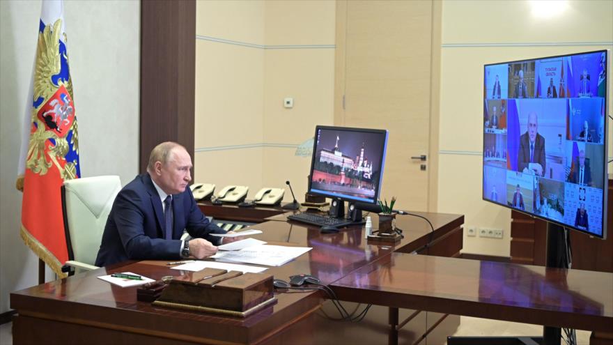 Putin: No nos rendimos ante bloqueo tecnológico de Occidente | HISPANTV