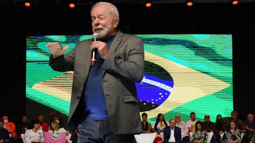 El exmandatario brasileño Luiz Inácio Lula da Silva, durante un discurso en Brasilia, 12 de julio de 2022.