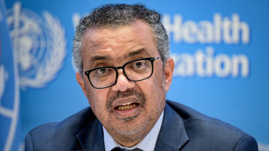 El jefe de la OMS, Tedros Adhanom Ghebreyesus, habla con la prensa en Ginebra, 20 de diciembre de 2021. (Foto: AFP)