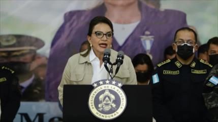 Xiomara Castro aboga por formar la Policía Comunitaria en Honduras